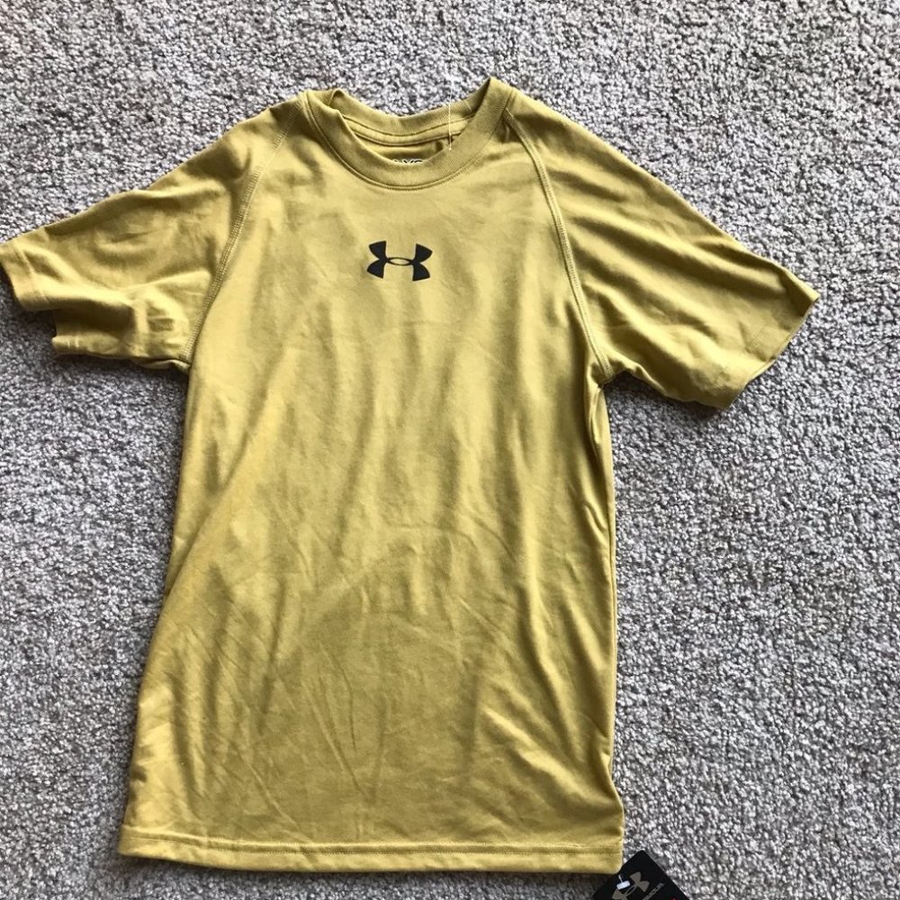 Under Armour Youth Anti-Odor Shirt Small YSM
